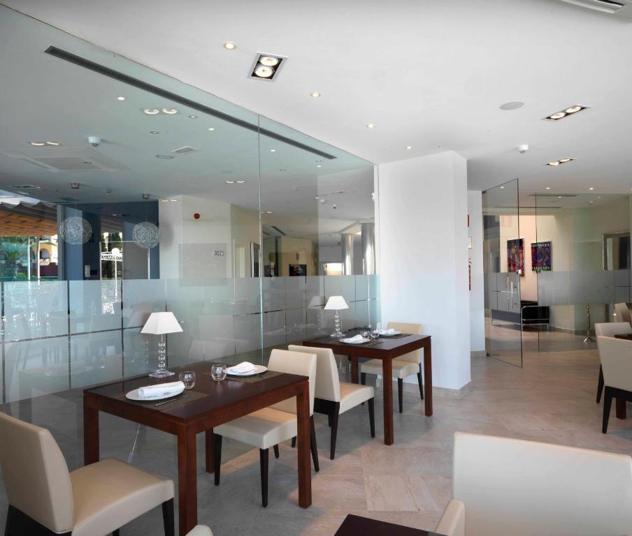 Hotel Atlantico Захара-де-лос-Атунес Экстерьер фото